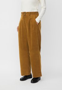 Широкие брюки Широкие брюки