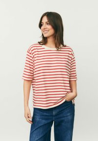 Футболка Футболка