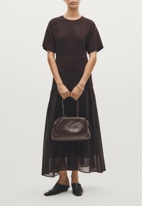 Кожаная сумка Кожаная сумка