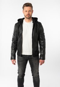 Кожаная куртка Кожаная куртка