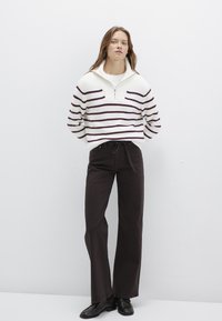 Пуловер Пуловер