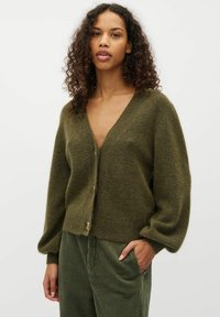 Кардиган Кардиган