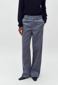 Широкие брюки Широкие брюки