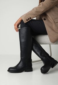 Сапоги Сапоги