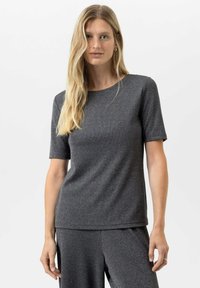 Футболка Футболка