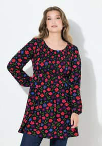 Длинная майка Длинная майка