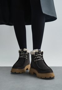 Ботинки Ботинки