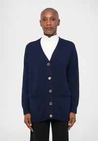 Твинсет Твинсет