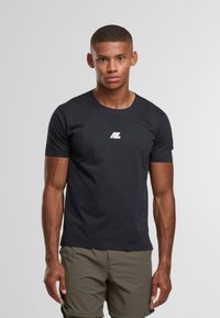 Футболка Футболка