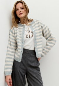 Кардиган Кардиган