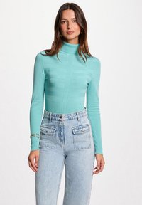 Водолазка Водолазка