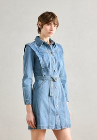 Джинсовое платье Джинсовое платье