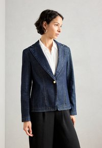 Джинсовая куртка Джинсовая куртка