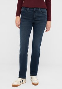 Джинсы Джинсы