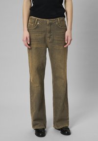 Джинсы Джинсы