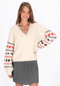 Жаккардовая вязаная кофта Жаккардовая вязаная кофта