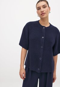 Кардиган Кардиган