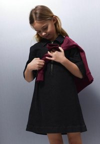 Платье Платье