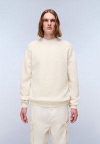 Пуловер Пуловер