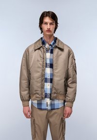 Зимняя куртка Зимняя куртка