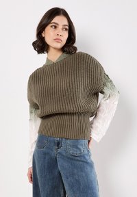 Футболка Футболка