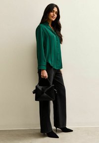 Блузка-рубашка Блузка-рубашка