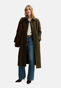 Шерстяное пальто Шерстяное пальто