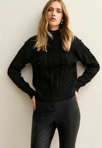 Пуловер Пуловер