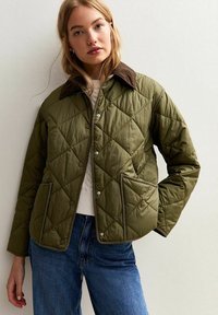 Вельветовая куртка Вельветовая куртка