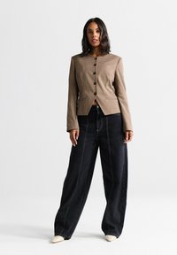 Блейзер Блейзер