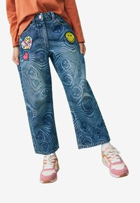 Джинсы Джинсы