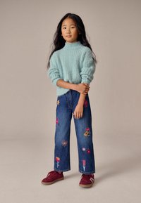 Джинсы Джинсы