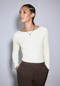 Лонгслив Лонгслив