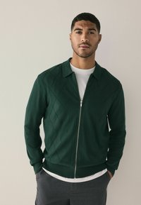 Вязаная кофта Вязаная кофта