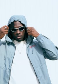 Спортивный костюм Спортивный костюм