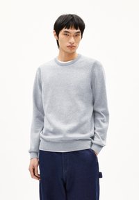 Пуловер Пуловер