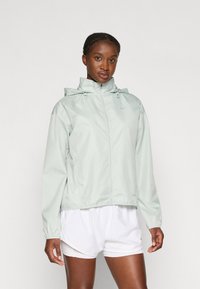 Спортивная куртка Спортивная куртка