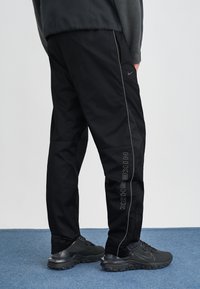 Брюки Брюки