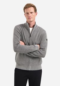 Вязаная кофта Вязаная кофта