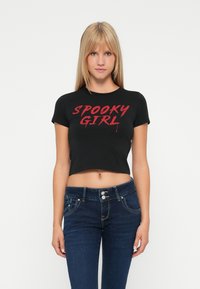 Футболка Футболка