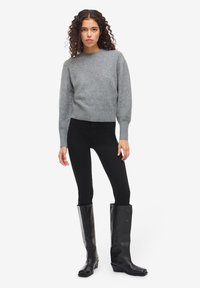 Пуловер Пуловер