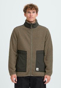 Флисовая куртка Флисовая куртка