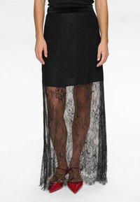 Длинная юбка Длинная юбка