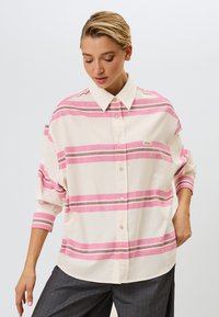 Блузка-рубашка Блузка-рубашка