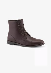 Ботинки на шнуровке Ботинки на шнуровке