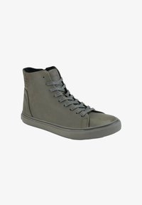 Высокие кеды Высокие кеды