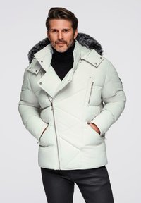 Зимняя куртка Зимняя куртка