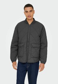 Куртка бомбер Куртка бомбер