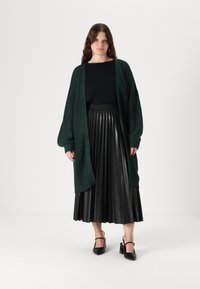 Длинный кардиган Длинный кардиган