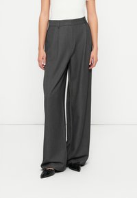 Широкие брюки Широкие брюки